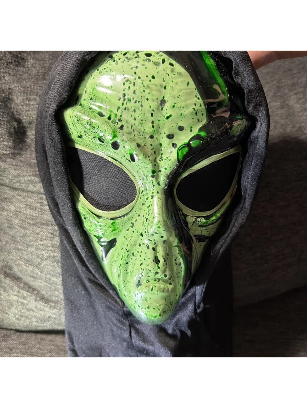 Vintage 1990s Fun World Bleeding Green Alien Mask Area 51 Sci-Fi